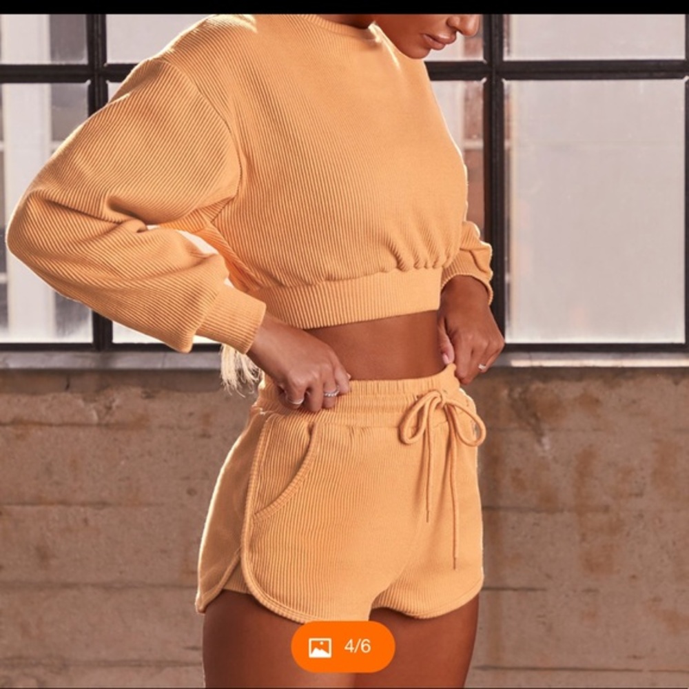 Cotton ribbed fabric Long Sleeve Crop Top